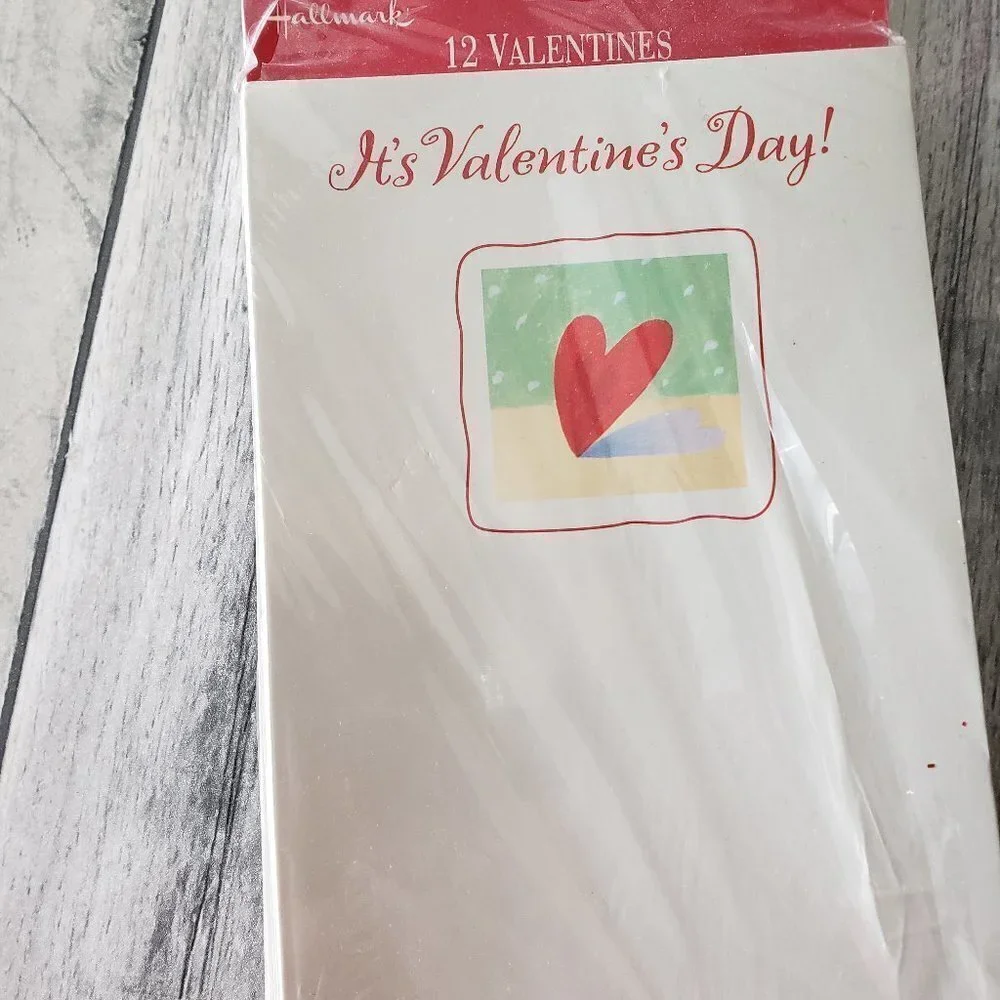 Hallmark Valentines Day Greeting Cards w/envelopes - Pack 12 Cards